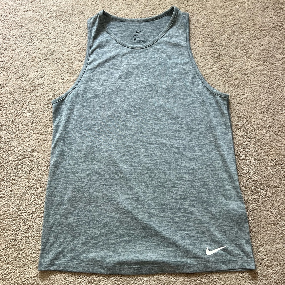 Nike high neck workout top. Size small in grey